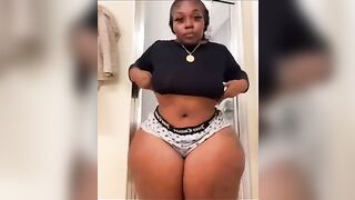 Big booty Ebony - Plus Girls