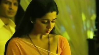 Charmy Kaur Hot Scene in Zila Ghaziabad (2013)