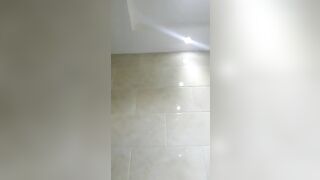 F: ???????? Milf in the Shower