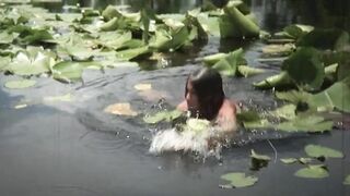 (NSFW) Amber Sym - Creeper (US2014) - escaped from pond - Pop Culture