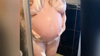 Horny in the shower ???? - Pregnant Petite