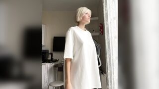 Skinny girl, big shirt - Premium Pornography