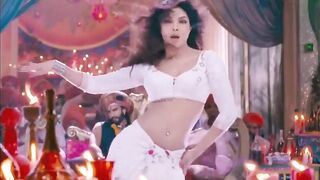 What a sexy woman - Priyanka Chopra