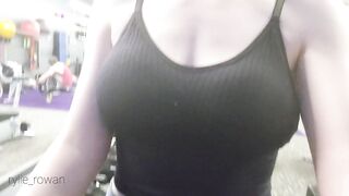 You have no idea how horny it makes me taking videos like this - Public