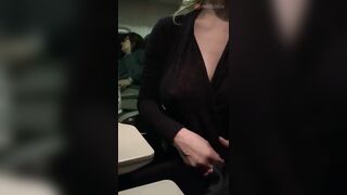 I’m fun to fly with - Public Flashing