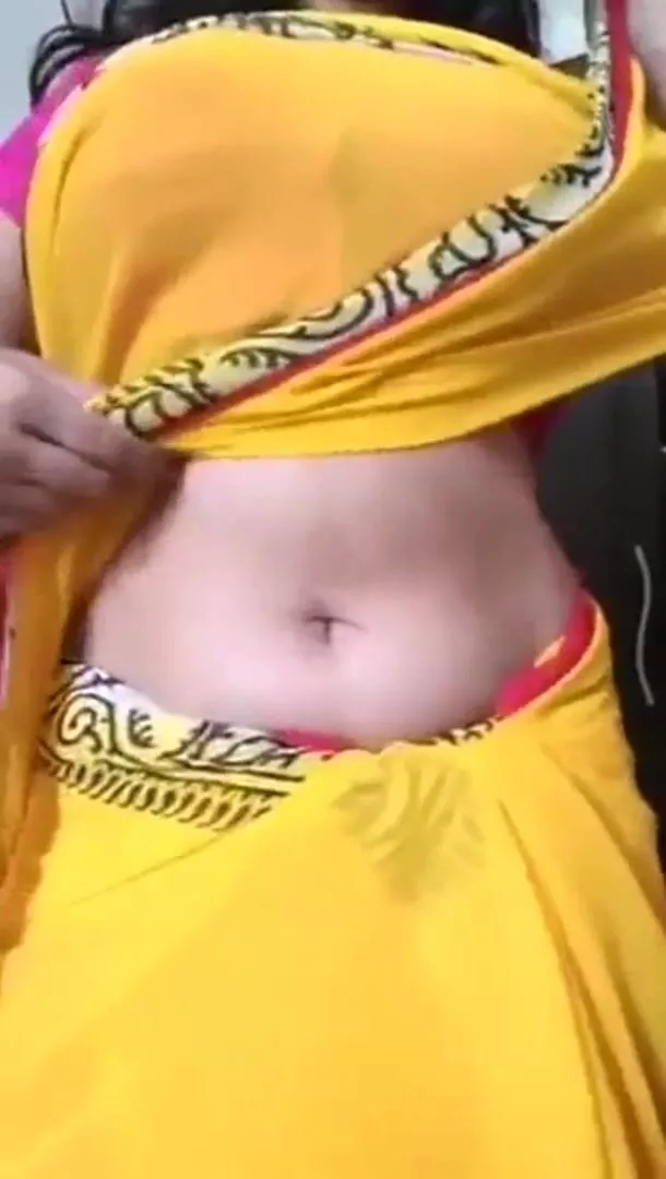 Nude Desi Girls Boobs Gif - Pyaasa: Desi big â™¥ï¸â™¥ï¸boobs â™¥ï¸â™¥ï¸girl undress sari and show her â™¥ï¸â™¥ï¸nudes  Full Video - Porn GIF Video | netyda.com