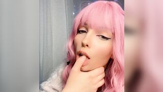 Finger sucker ???? - Real Ahegao