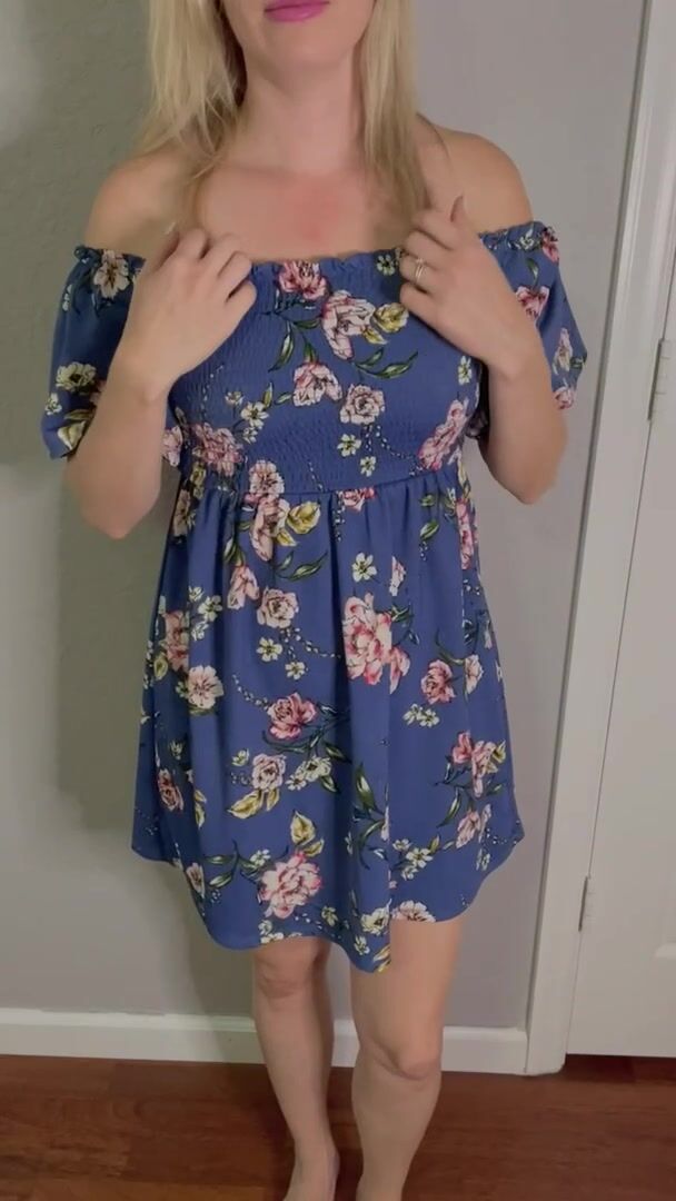 Sundresses Should Always Be Worn With Nothing Underneath Porn Video 