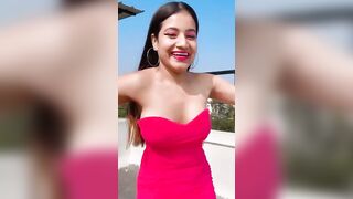 Bouncing jiggly tits - Instagram Reels NSFW