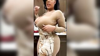 Whole vid of her