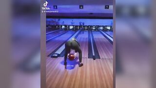 Bowling booty