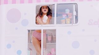 She’s so perfect in this video - Selena Gomez