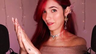 Glow oiling her hands ???? - Sexy ASMR Girls