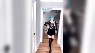 Queen Daisy (Gibi) her self! Love her legs!! - Sexy ASMR Girls