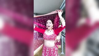 TV Hottie Shraddha Arya Bridal look with cleavage and underboobs visible - Hindi Sexy Celebs